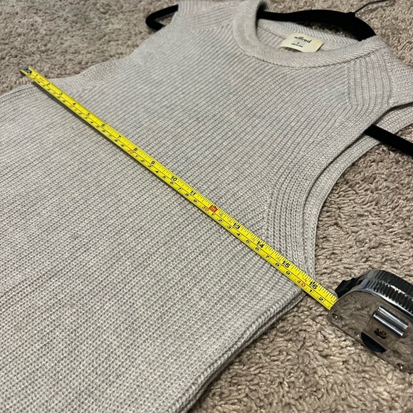 Aritzia Wilfred Palmier Sweater - Picture 5 of 5